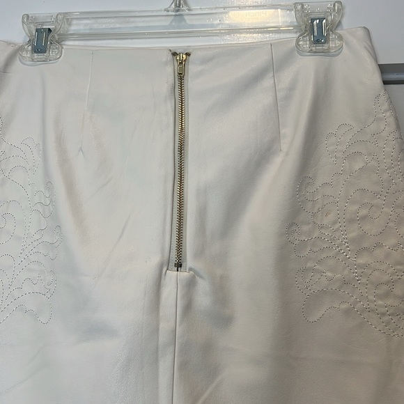 Gianni Bini off White Mini Pencil Skirt for Work - Picture 5 of 10